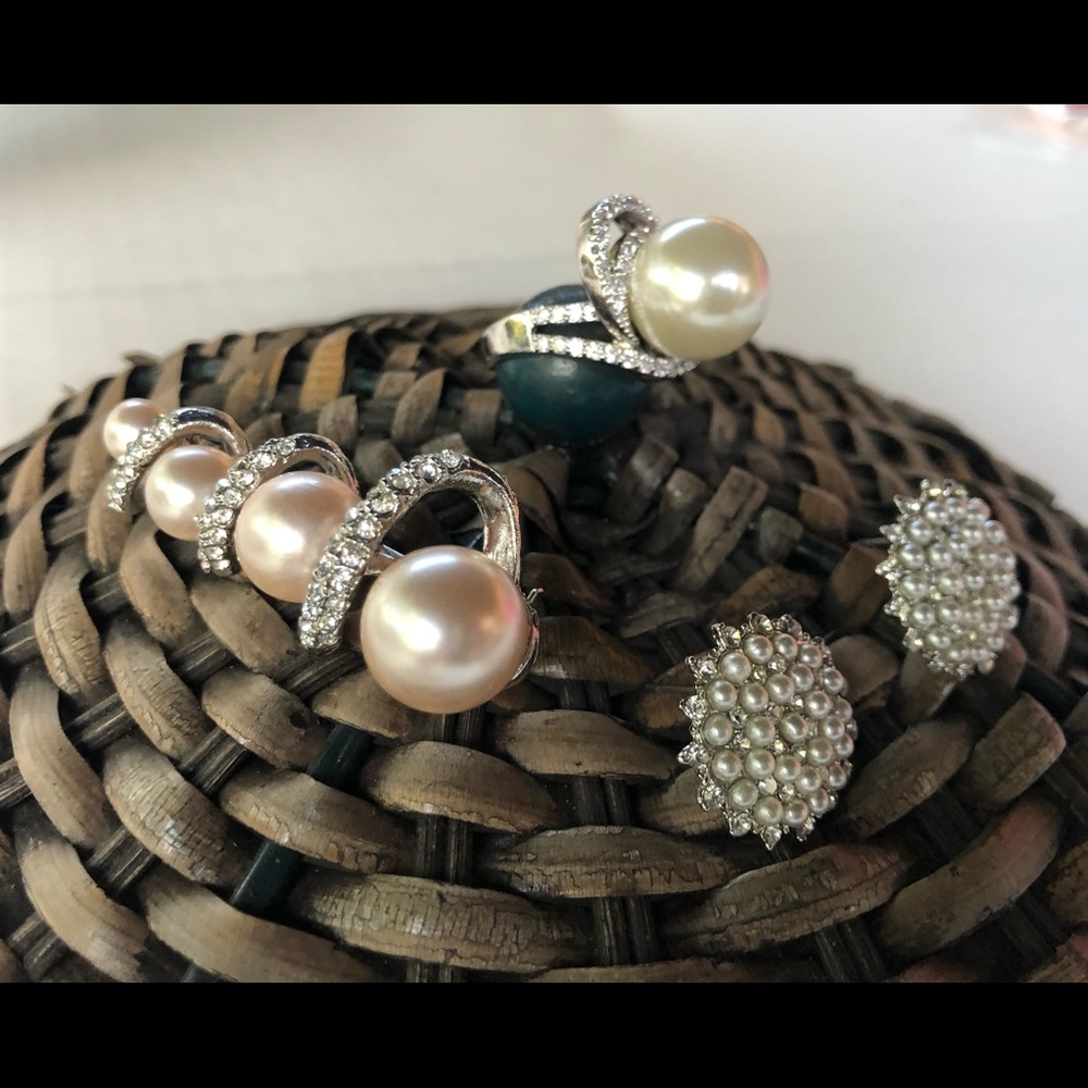 Pearl Rhinestone Silver Tone Jewelry Set - Picture 3 of 13